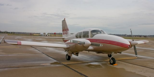 Piper Aztec (N14401)