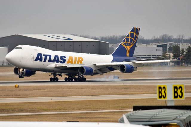 Boeing 747-400 (N486MC) - Touching down on 23-R 01-06-23