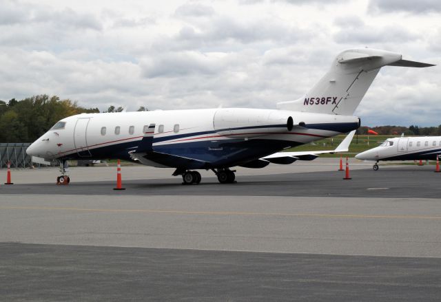 Bombardier Challenger 300 (N538FX)