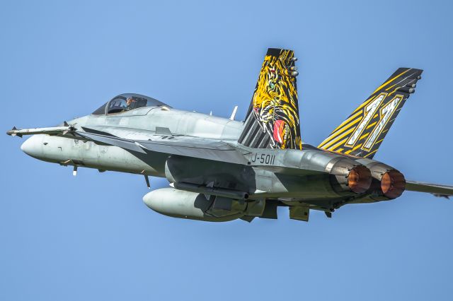 McDonnell Douglas FA-18 Hornet (J5011) - Swiss Air Force F/A-18C Hornet