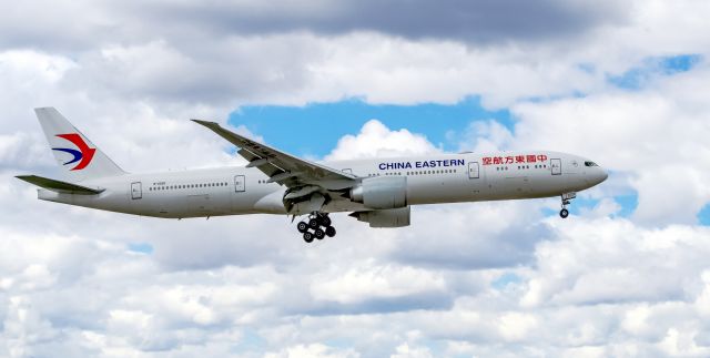 BOEING 777-300ER (B-2020) - China Eastern B-202 777-300ER first flight to Toronto after all A346 retired.