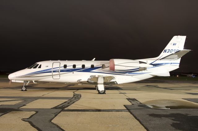 Cessna Citation Excel/XLS (N309BT) - Seen at KFDK on 5/17/2011.