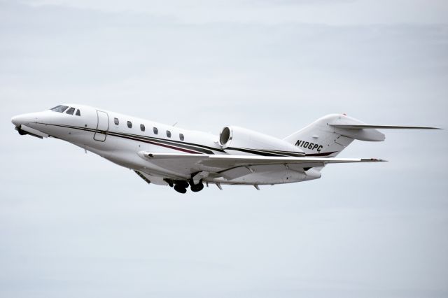 Cessna Citation X (N106PC) - Cessna Citation 750 opby Mountain Aviationbr /Departing RWY14 at KBUF