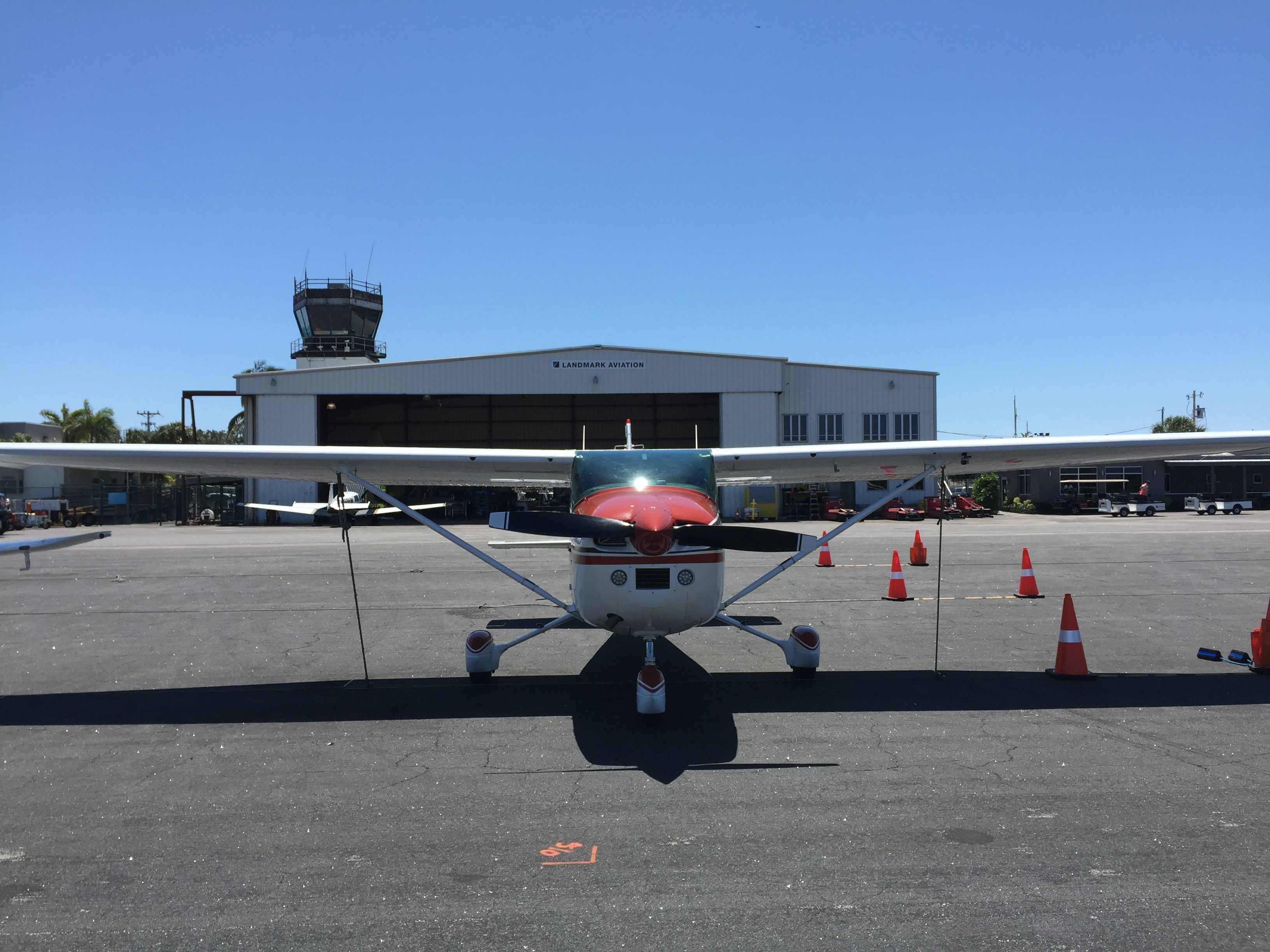 Cessna Skylane (N182KU)