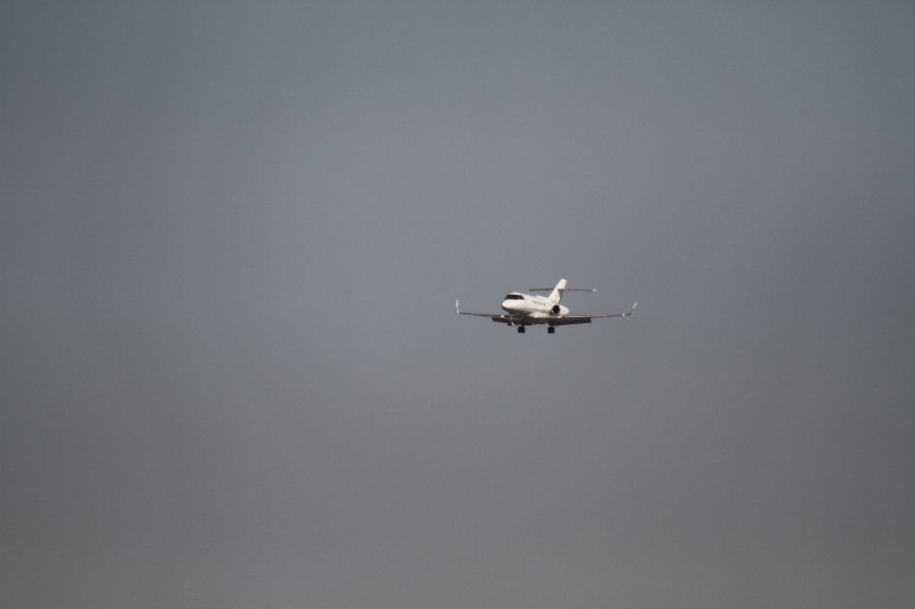 Hawker 800 (XA-AOV) - FINAL APPROACH 27 MMTJ