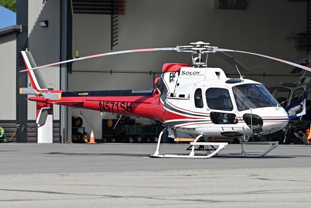 Eurocopter AS-350 AStar (N571SH)