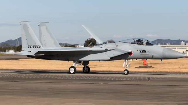 32-8825 — - Mitsubishi F-15J Eagle.