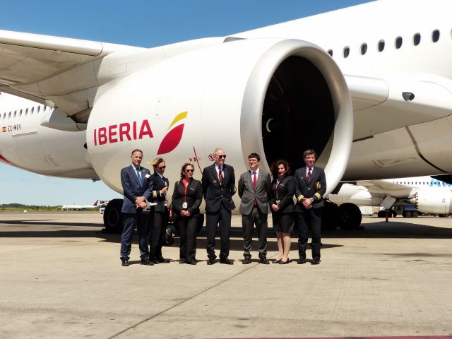 Airbus A350-900 (EC-MXV) - Vuelo inaugural del A350-900 en la Ruta Madrid / Buenos Aires