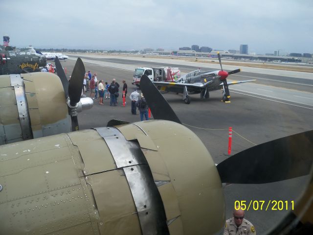 — — - Left seat of Collings Foundation B-17 909 at KSNA