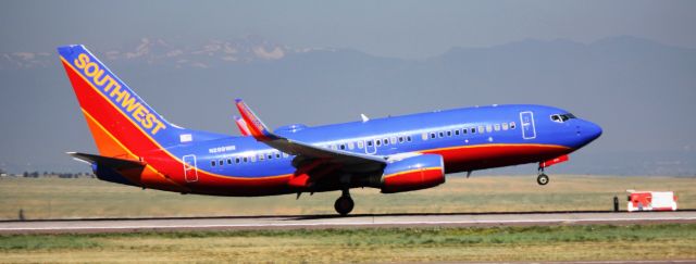 Boeing 737-700 (N299WN) - Arrival 34R.