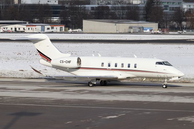 Canadair Challenger 350 (CS-CHF)