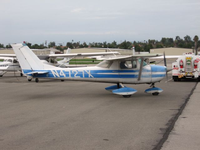 Cessna Commuter (N4727X) - Taxiing at Fullerton