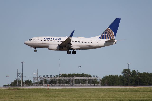 Boeing 737-700 (N21723) - Flight 211 from ORD (June 3rd, 2019) 