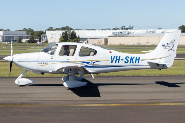 Cirrus SR-22 (VH-SKH)