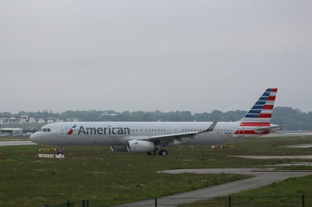 Airbus A321 (N117AN)