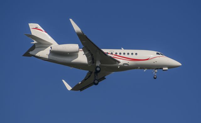 Dassault Falcon 2000 (N544S) - Arriving rwy 2L @KDPA.