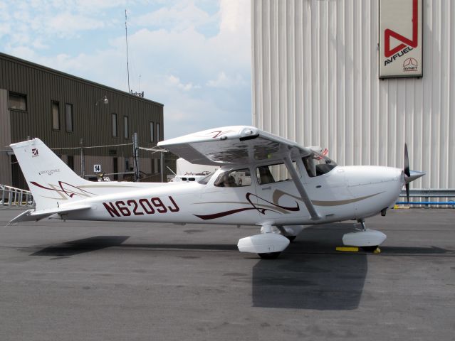 Cessna Skyhawk (N6209J)