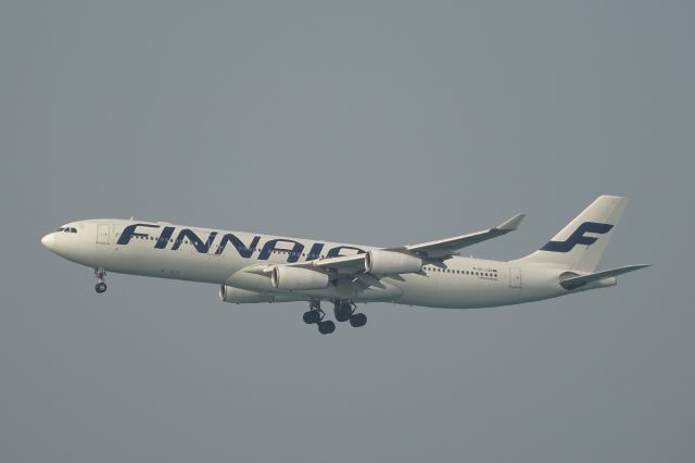 Airbus A340-300 (OH-LQB)