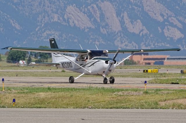 Cessna Skyhawk (N526ND)