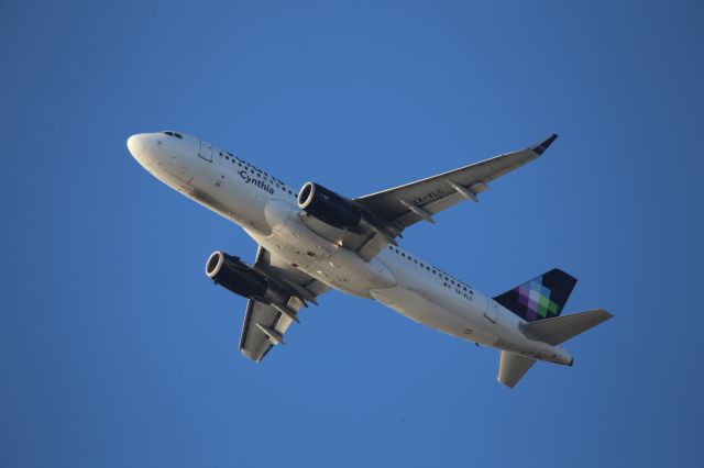 Airbus A320 (XA-VLC)