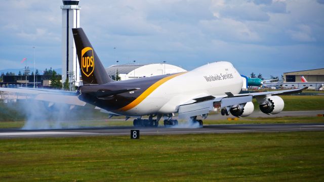 BOEING 747-8 (N621UP) - BOE685 lands on Rwy 16R to complete a ferry flight from KPDX on 6.8.20. (ln 1559 / cn 65785). 