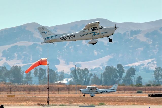 Cessna Skyhawk (N5276P) - Cessna 172S Skyhawk SP at Livermore Municipal Airport, Livermore CA. September 2020