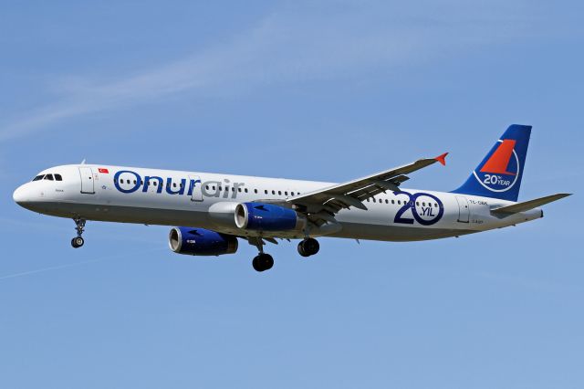 Airbus A321 (TC-OBK)