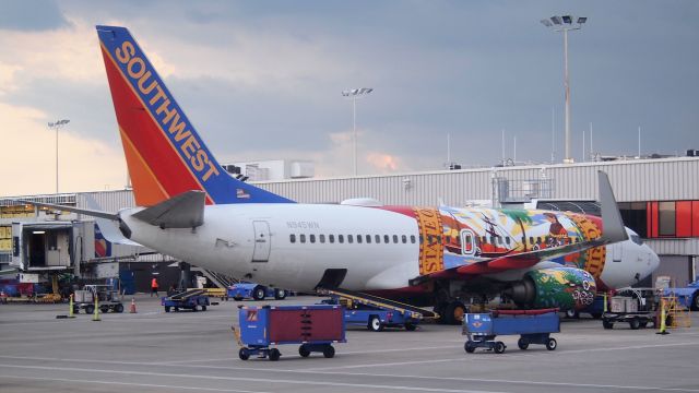 Boeing 737-700 (N945WN)