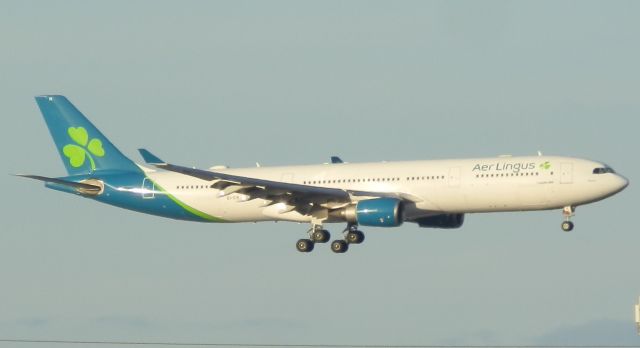 Airbus A330-300 (EI-EIK) - Arriving from Dublin(DUB/EIDW)