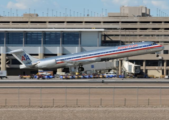 McDonnell Douglas MD-80 (N574AA)