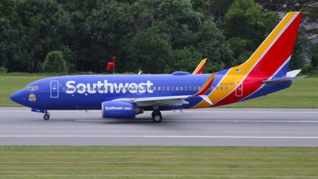 Boeing 737-700 (N906WN)