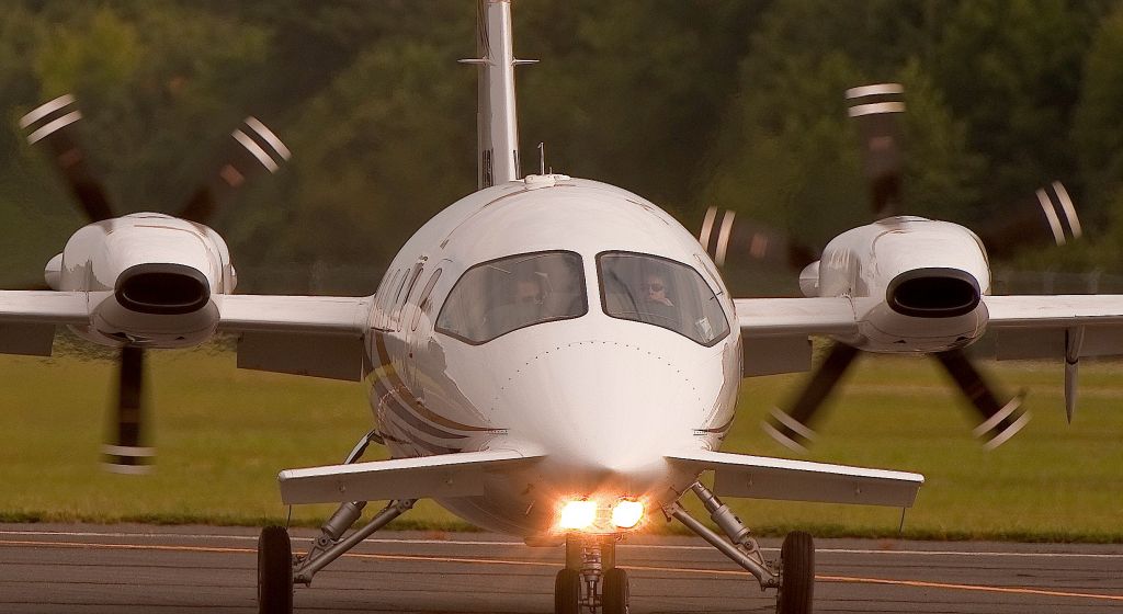 Piaggio P.180 Avanti (N179SL) - Arrival Cape May County NJ