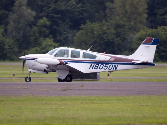 Beechcraft Bonanza (33) (N8050N)