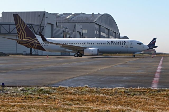 Boeing 737-800 (2-BTTA)