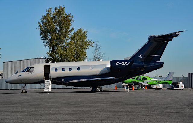 Embraer Legacy 450 (C-GXJS)