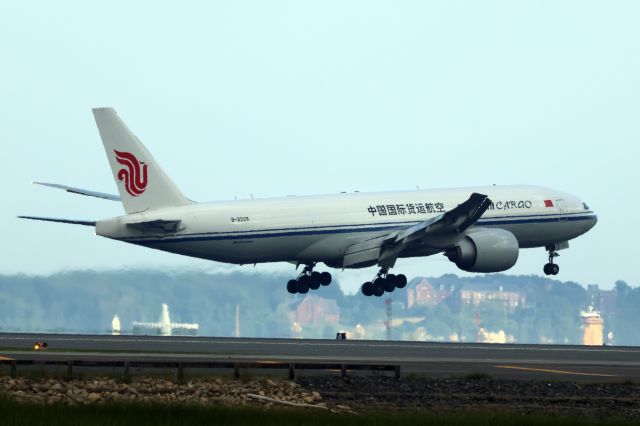 BOEING 777-200LR (B-222S)