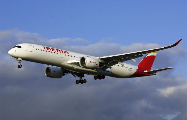 Airbus A350-900 (EC-NGT) - Airbus A350-941, Iberia, EC-NGT, 13.Oct.2022, EGLL London Heathrow, Myrtle Ave