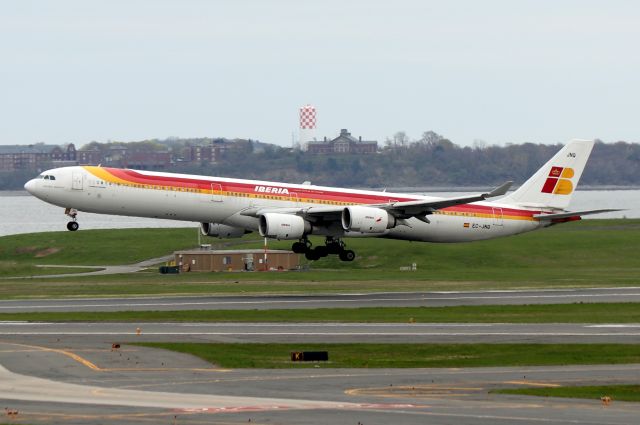 Airbus A340-600 (EC-JNQ) - Iberia 6165 from Madrid landing on 4R