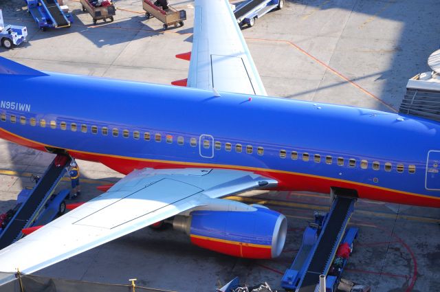 Boeing 737-700 (N951WN) - A Southwest 737-700 sitting at its gate in Phoenix. Only a few years old