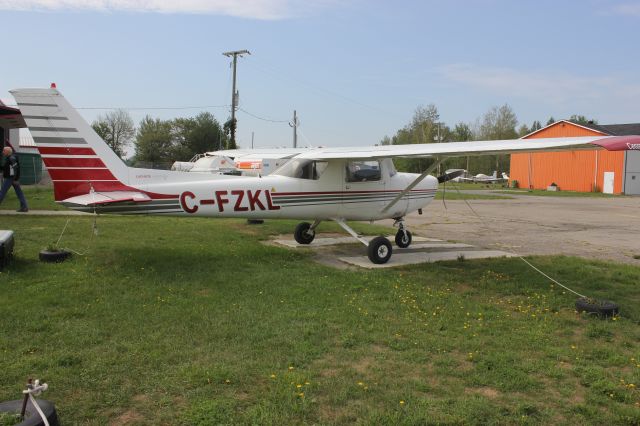 Cessna 152 (C-FZKL) - Cessna 152 C-FZKL Lachute Aviation Aéroport de Lachute CSE4 QC. 25-08-2018