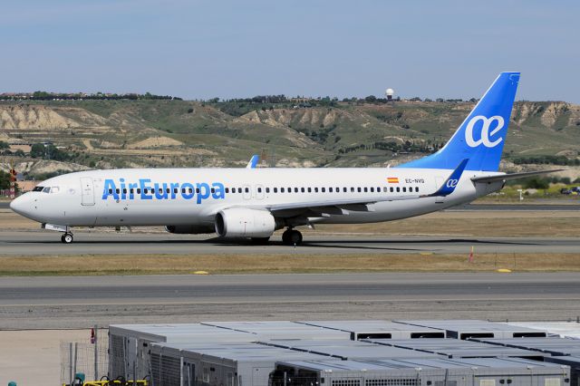 Boeing 737-700 (EC-NVQ)