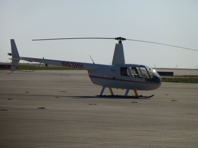 Robinson R-44 (N63HH)