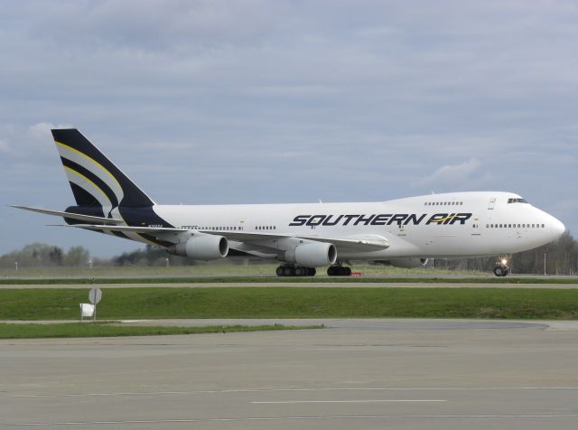 Boeing 747-200 (N760SA)