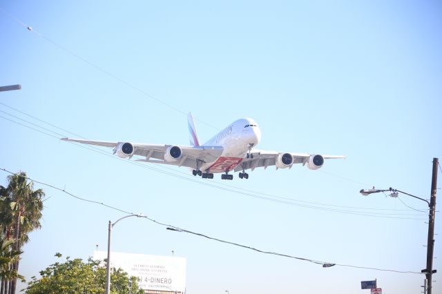 Airbus A380-800 (A6-EVL)