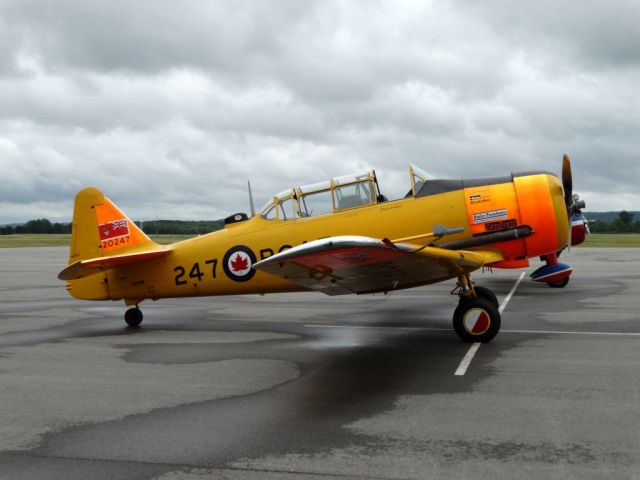 North American T-6 Texan (N1811B)