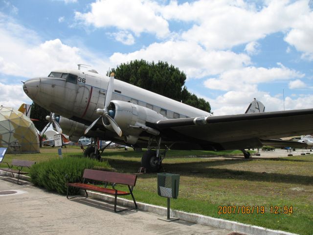 — — - Douglas DC-3 / C-47 Skytrain, Museo de Aviacion de Cuatro Vientos, Madrid, Spain