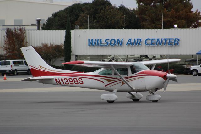 Cessna Skylane (N1398S)