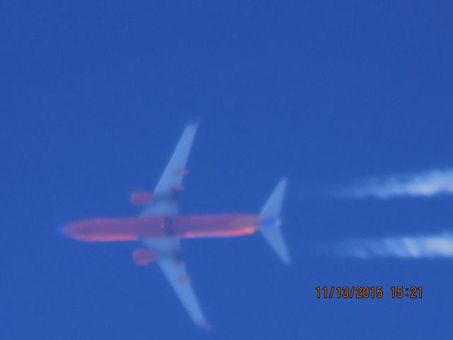 Boeing 737-800 (N8639B)