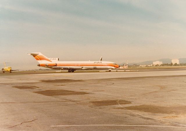 Boeing 727-100 — - PSA B-727-200 ready for take off at KLAX spring 1977