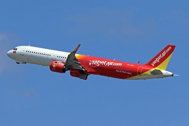 Airbus A321neo (VN-A694)